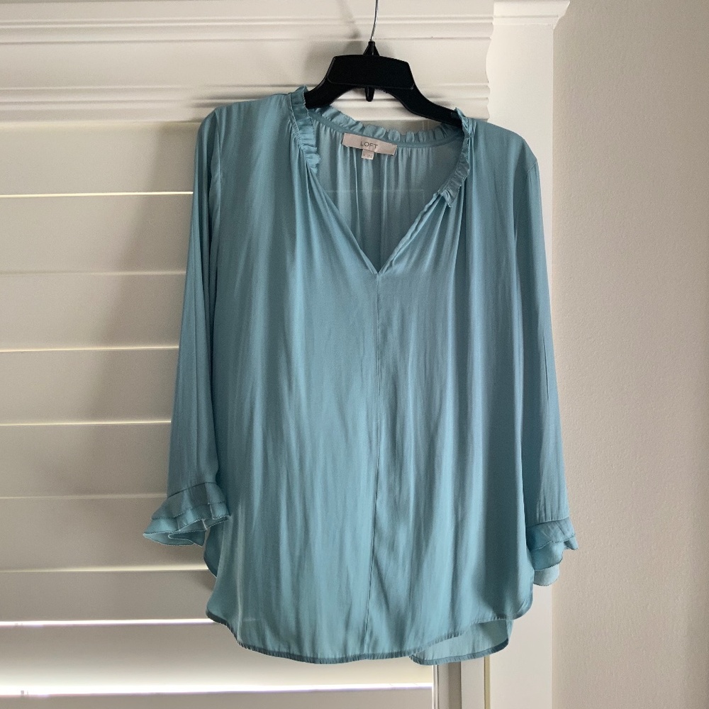 Loft medium size sea foam green blouse.